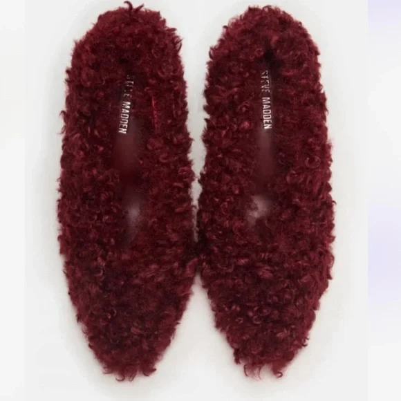 Steve Madden Women's Wine/Burgundy Fuzzy pointed toe pumps - Picture 5 of 6